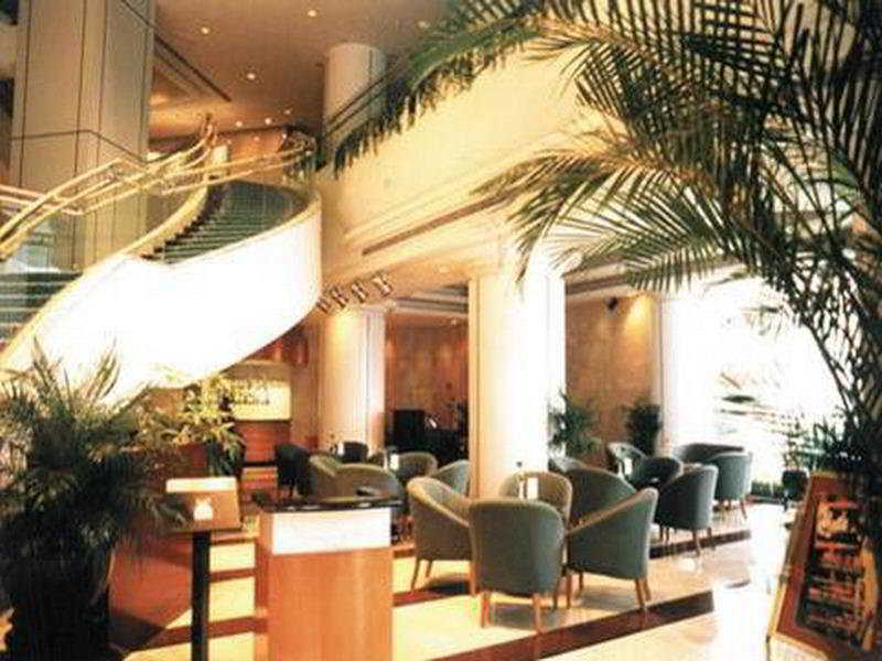 Renaissance Shenzhen Luohu Hotel Exteriör bild